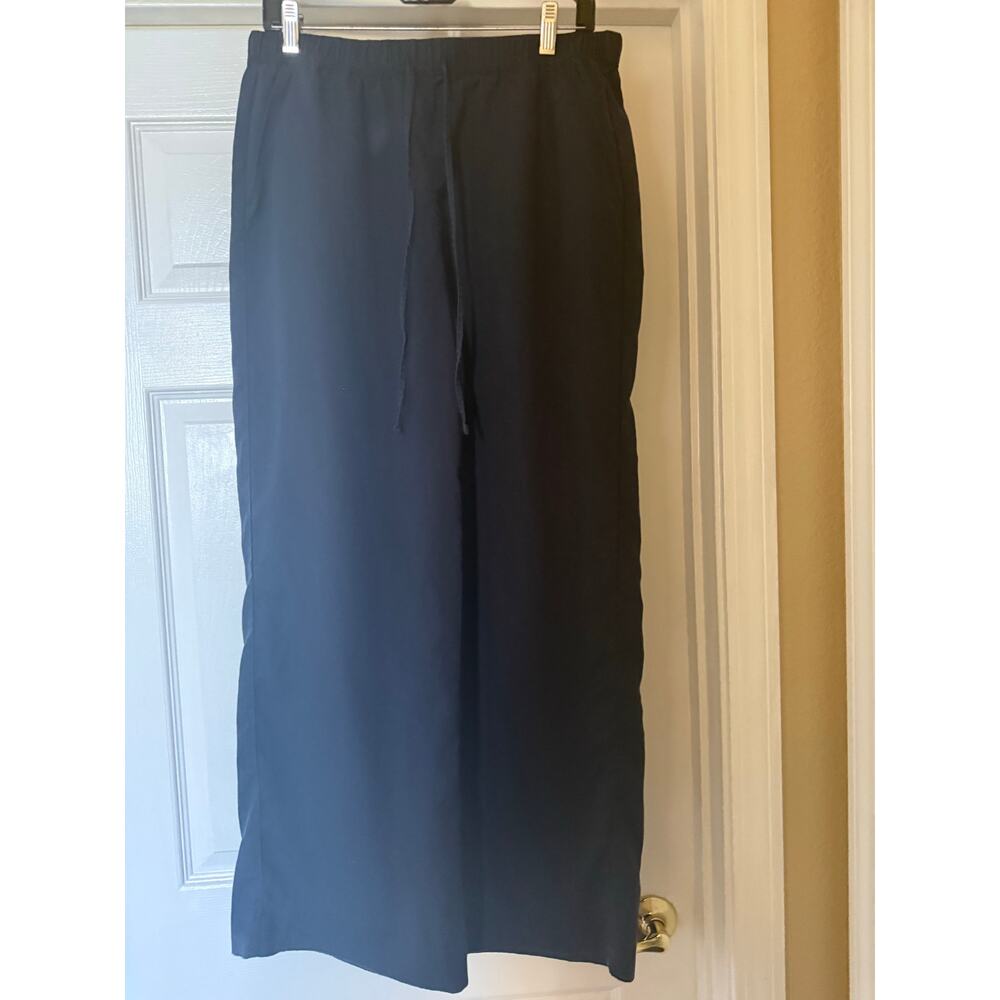 Cabi Coastline pant from Spring 2026. PLEASE READ HAS STAIN size Medium - Picture 9 of 11